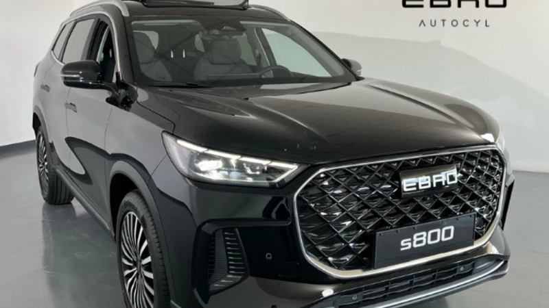 EBRO S800 1.6 TGDI Luxury 7 DCT EBRO S800 1.6 TGDI Luxury 7 DCT