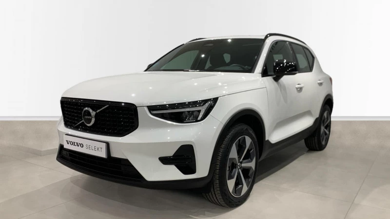 Volvo XC40 2.0 B3 G Plus Dark Auto