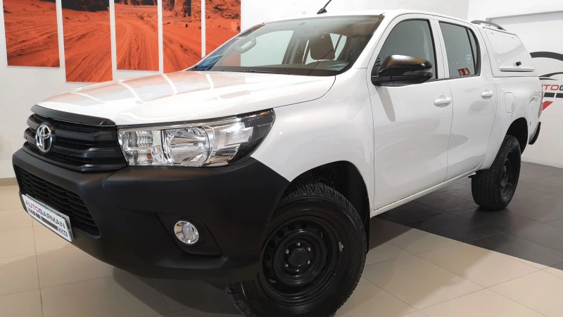 Toyota Hilux 2.4 D4D Cabina Doble GX