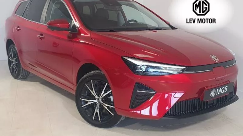 MG MG5 Long Range Luxury MG MG5 Long Range Luxury