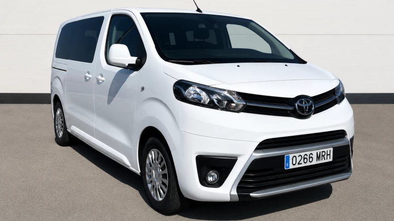 Toyota Proace Verso Shuttle L1 2.0D 106kW (145CV) 6MT VX 9p Toyota Proace Verso Shuttle L1 2.0D 106kW (145CV) 6MT VX 9p