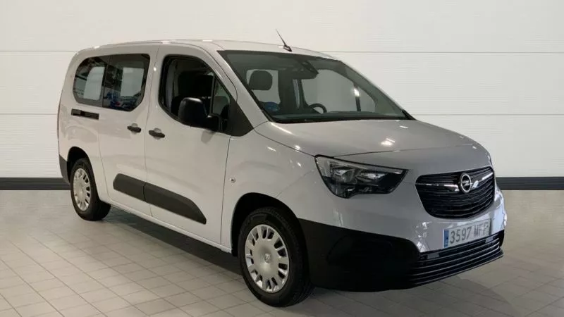 Opel Combo BEV 50KWH LIFE EDITION LWB 136 4P