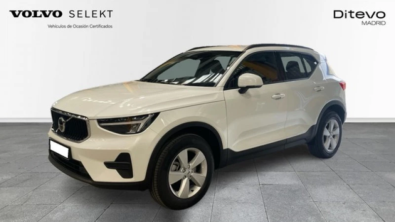 Volvo XC40 B3 G Essential Auto 120 kW (163 CV) Volvo XC40 B3 G Essential Auto 120 kW (163 CV)