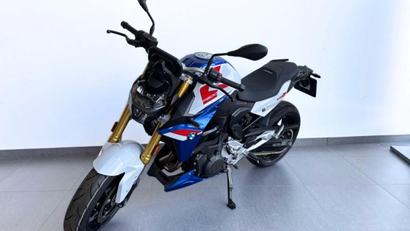 BMW Motorrad F 900 R F 900 R Sport BMW Motorrad F 900 R F 900 R Sport
