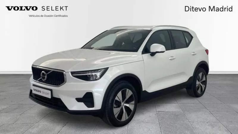 Volvo XC40 B3 G Core Auto 120 kW (163 CV) Volvo XC40 B3 G Core Auto 120 kW (163 CV)