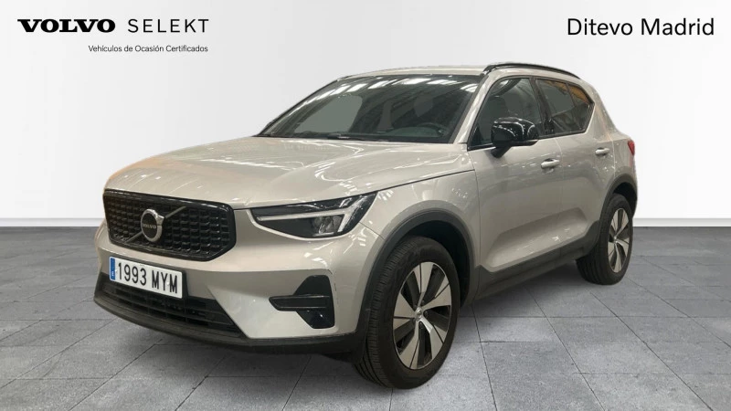 Volvo XC40 B3 G Plus Dark Auto 120 kW (163 CV) Volvo XC40 B3 G Plus Dark Auto 120 kW (163 CV)