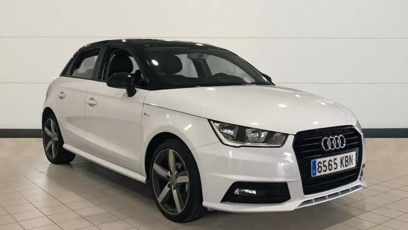 Audi A1 1.4 TDI ATTRACTION SPORTBACK 90 5P Audi A1 1.4 TDI ATTRACTION SPORTBACK 90 5P