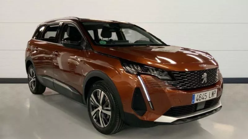 Peugeot 5008 1.2 PURETECH 96KW S&S ALLURE 130 5P 7 Plazas Peugeot 5008 1.2 PURETECH 96KW S&S ALLURE 130 5P 7 Plazas