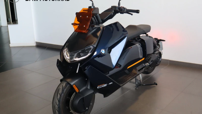 BMW CE 04 