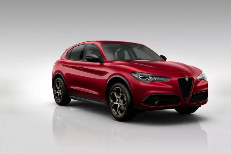 Alfa Romeo Stelvio Intensa 2.2 JTDM 210 CV AT8 Alfa Romeo Stelvio Intensa 2.2 JTDM 210 CV AT8