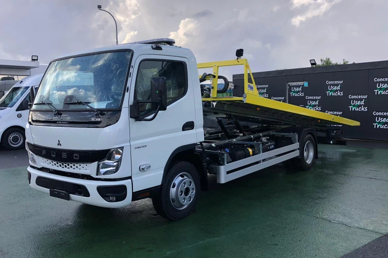 Mitsubishi Fuso Canter 7c18 7C18 + GRUA PORTACOCHES FOIMA