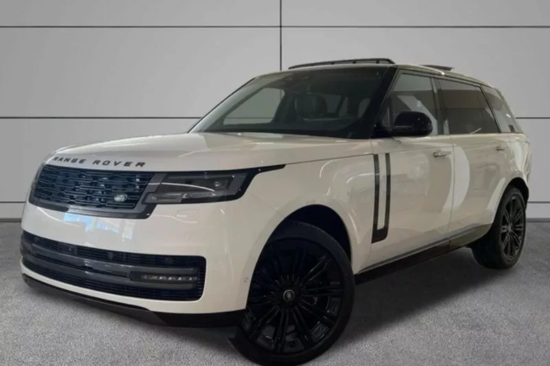 Land Rover Range Rover 4.4 V8 MHEV Autobiography LWB AWD Auto 390 kW (530 CV) Land Rover Range Rover 4.4 V8 MHEV Autobiography LWB AWD Auto 390 kW (530 CV)