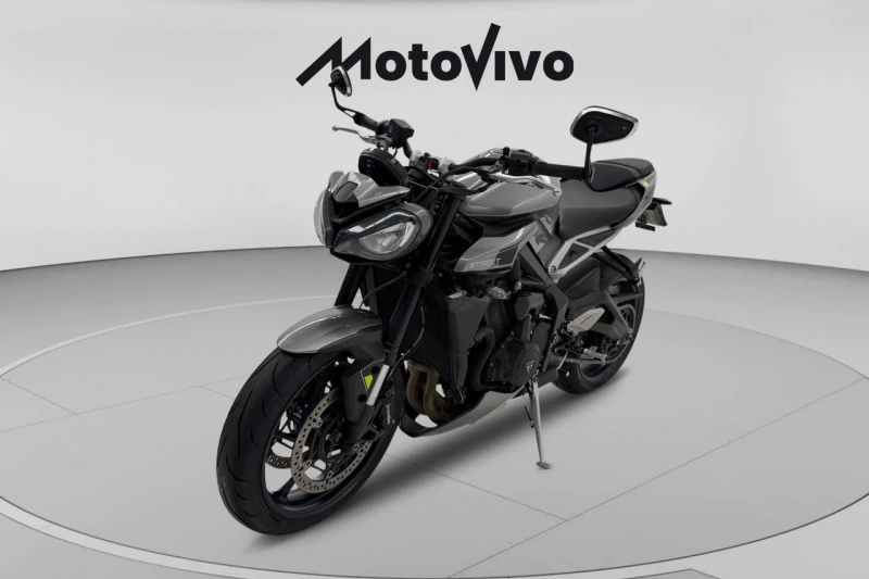 Triumph STREET TRIPLE R 