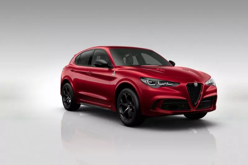 Alfa Romeo Stelvio Quadrifoglio Verde 2.9 V6 BI-TURBO 520 CV Alfa Romeo Stelvio Quadrifoglio Verde 2.9 V6 BI-TURBO 520 CV