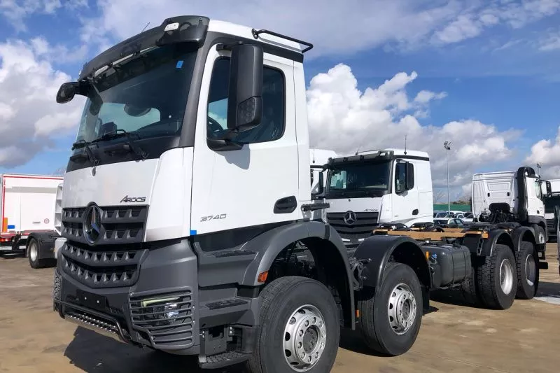 Mercedes-Benz Arocs 3740 B 8X4