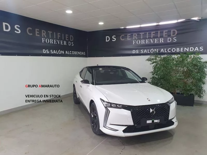 DS DS 4 E-TENSE 225 PERFORMANCE LINE + DS DS 4 E-TENSE 225 PERFORMANCE LINE +