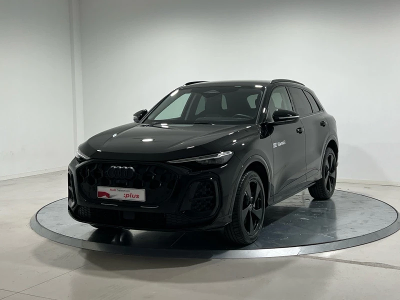 Audi Q5 Black line TDI quattro 150kW S tronic Audi Q5 Black line TDI quattro 150kW S tronic