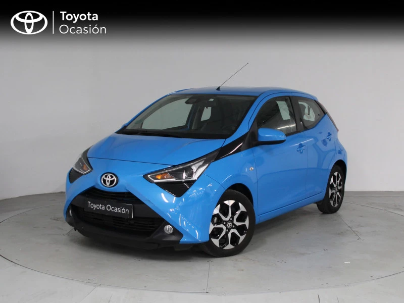 Toyota Aygo 1.0 70 x-play Toyota Aygo 1.0 70 x-play
