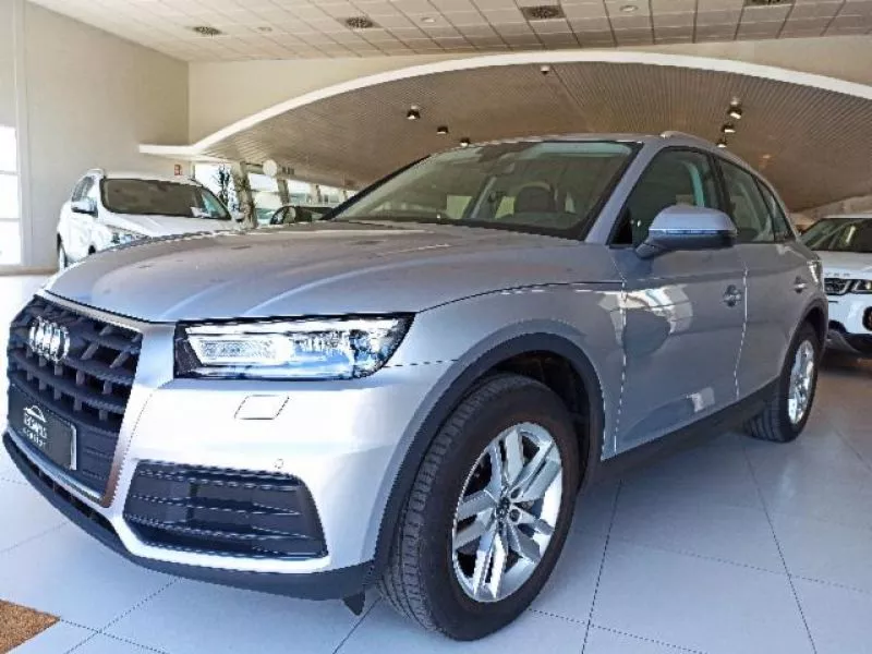 Audi Q5 Advanced 2.0 TDI 110kW (150CV) Audi Q5 Advanced 2.0 TDI 110kW (150CV)