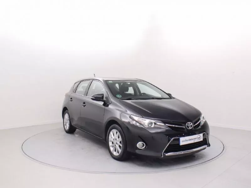 Toyota Auris 1.6 VVT-I 130 LIVE 132 5P