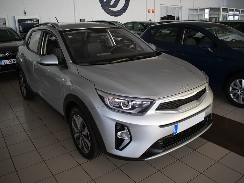 Kia Stonic 1.0 T-GDI MHEV IMT 74KW CONCEPT 5P Kia Stonic 1.0 T-GDI MHEV IMT 74KW CONCEPT 5P