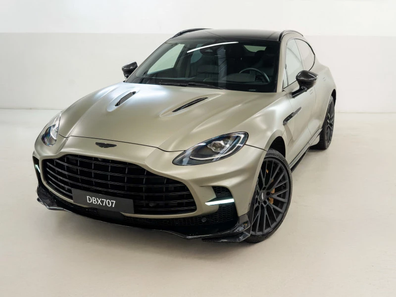 Aston Martin DBX 707 V8