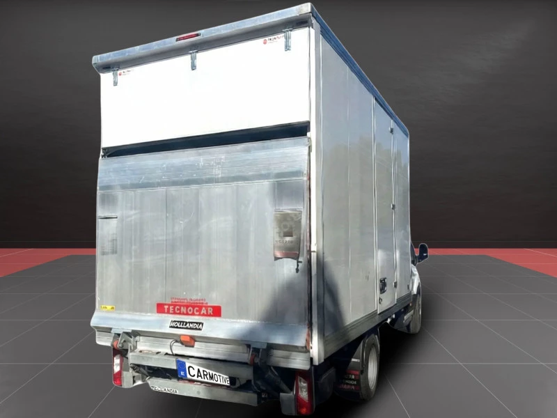 Ford Transit Carrozado Doble rueda L4H3 Con Trampilla y Puerta lateral 130 CV TREND