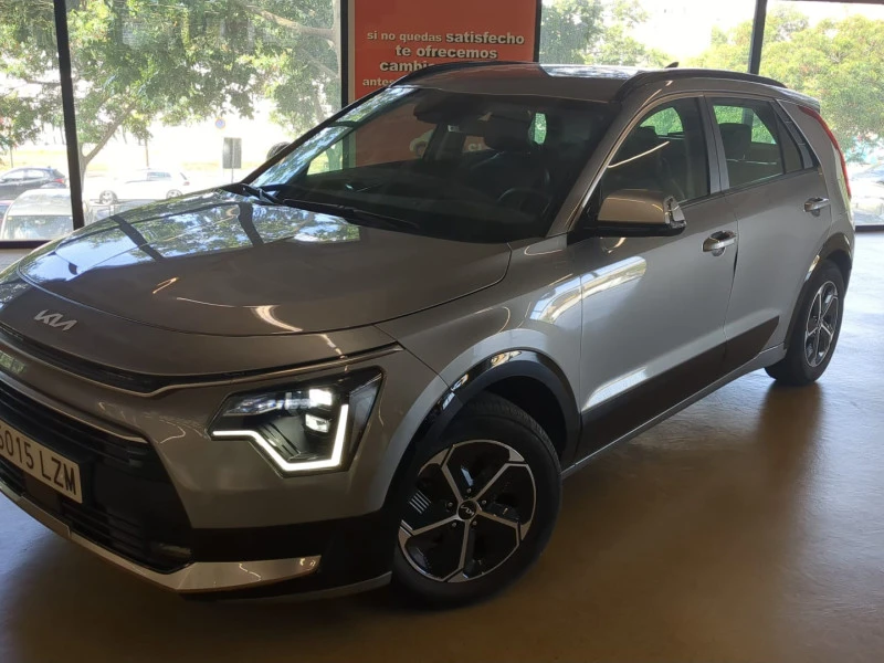 Kia Niro 1.6 GDi HEV 104kW (141CV) Drive Kia Niro 1.6 GDi HEV 104kW (141CV) Drive
