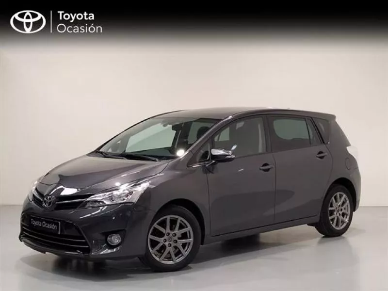 Toyota Corolla Verso 130 Advance 5pl. Toyota Corolla Verso 130 Advance 5pl.