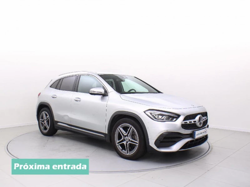Mercedes-Benz GLA 200D Mercedes-Benz GLA 200D