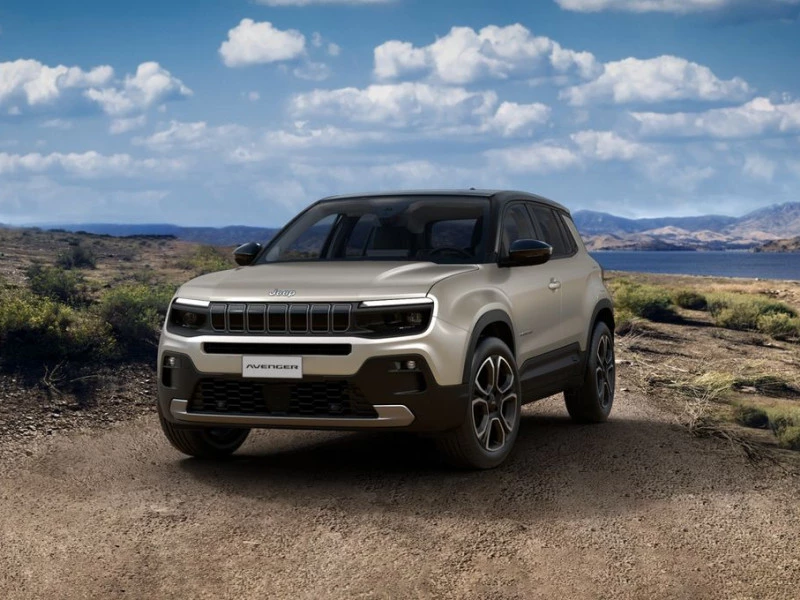 Jeep Avenger BEV 115kW (156CV) Summit