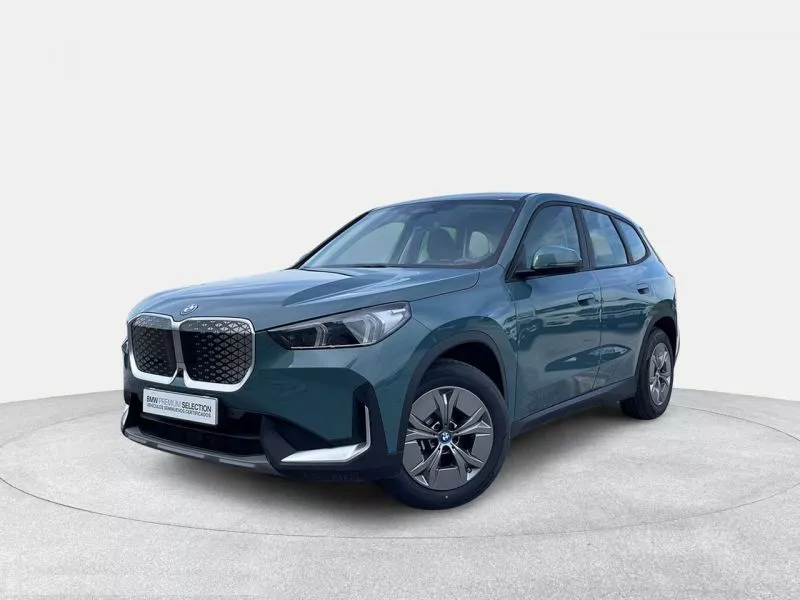 BMW iX1 xDrive30 BMW iX1 xDrive30