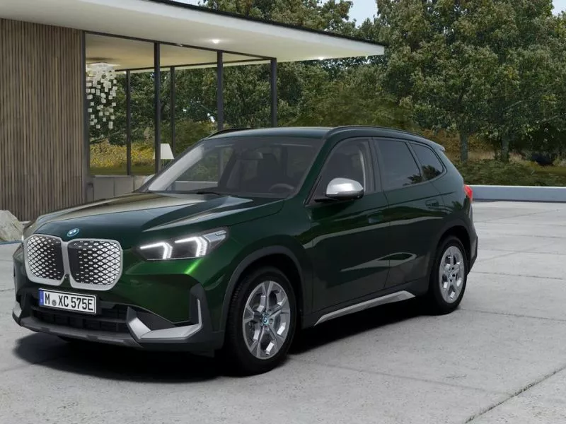 BMW iX1 xDrive30 BMW iX1 xDrive30