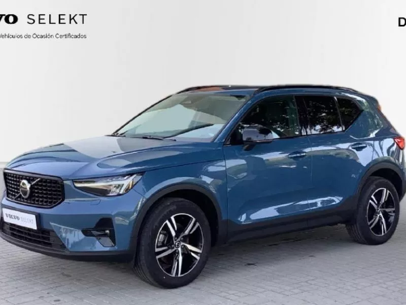 Volvo XC40 2.0 B3 G Plus Dark Auto