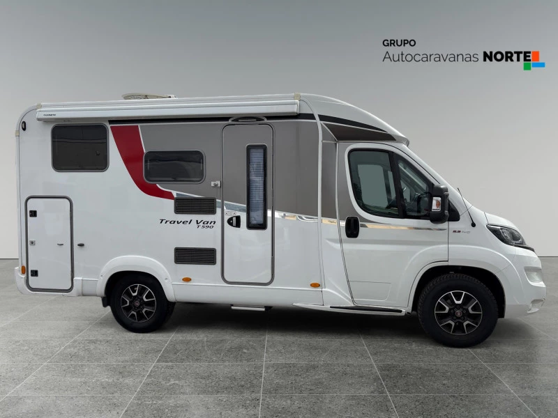 BURSTNER GMBH 250 TRAVEL VAN T590