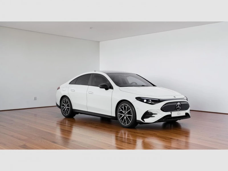 Mercedes-Benz CLA  250+ con tecnologia EQ