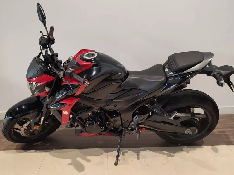Suzuki GSX S 750 Suzuki GSX S 750