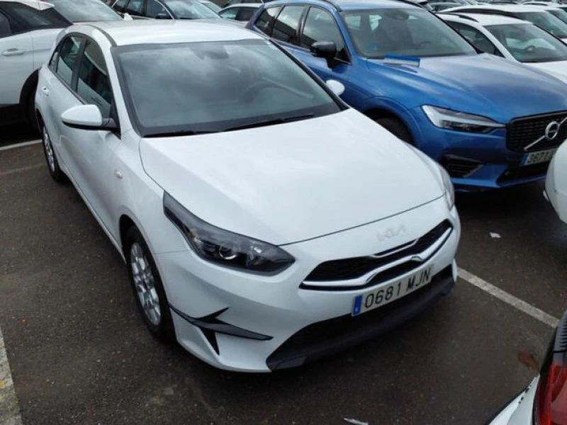 Kia Ceed 1.6 MHEV iMT 100kW (136CV) Concept