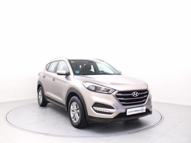 Hyundai Tucson 1.7 CRDI 115 HP BLUEDRIVE TECNO SKY 2WD 115 5P