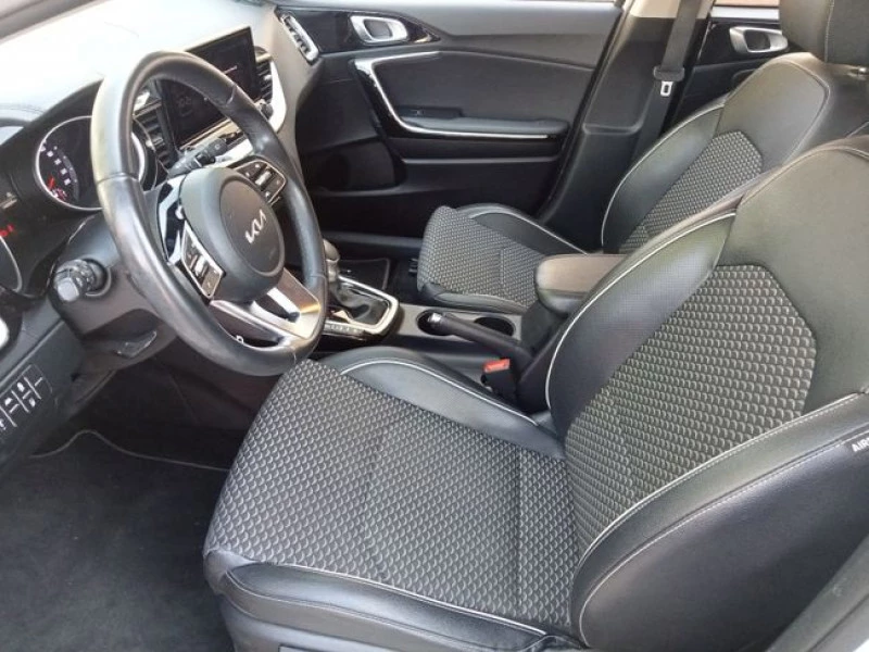 Kia Ceed 1.6 MHEV 100kW (136CV) Tech DCT
