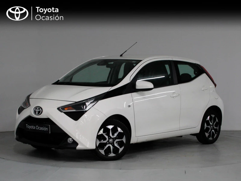 Toyota Aygo 1.0 70 x-play Toyota Aygo 1.0 70 x-play