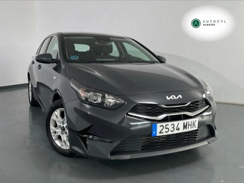 Kia Ceed 1.0 T-GDi 88kW (120CV) Drive Kia Ceed 1.0 T-GDi 88kW (120CV) Drive
