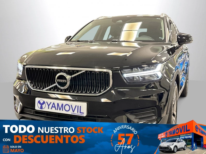 Volvo XC40 B3 G Momentum Pro Auto 120 kW (163 CV) Volvo XC40 B3 G Momentum Pro Auto 120 kW (163 CV)