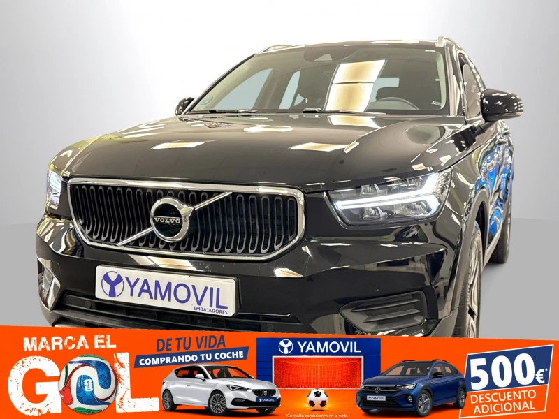Volvo XC40 B3 G Momentum Pro Auto 120 kW (163 CV) Volvo XC40 B3 G Momentum Pro Auto 120 kW (163 CV)