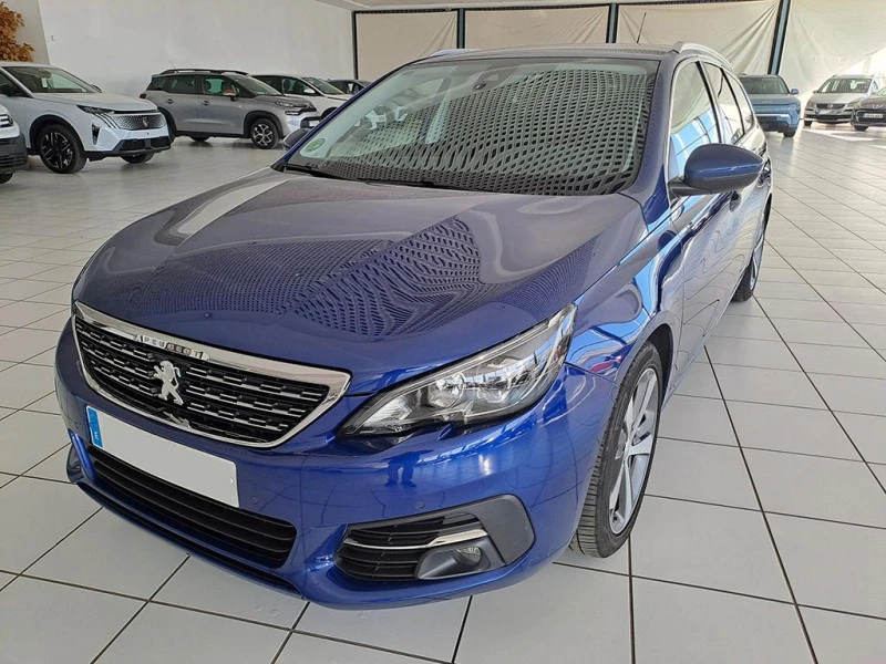 Peugeot 308 fam. 1.2 PURETECH 96KW ALLURE SW 5P Peugeot 308 fam. 1.2 PURETECH 96KW ALLURE SW 5P