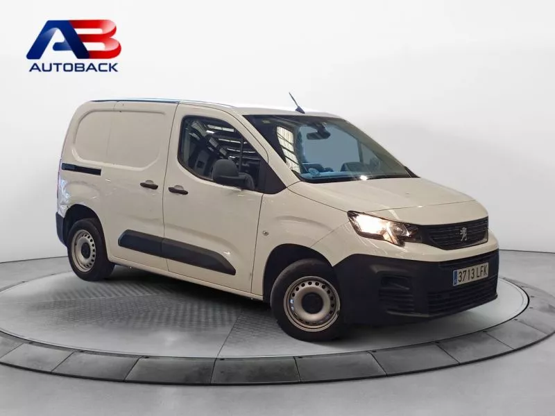 Peugeot e-Partner Pro Standard 600kg BlueHDi 55kW Peugeot e-Partner Pro Standard 600kg BlueHDi 55kW