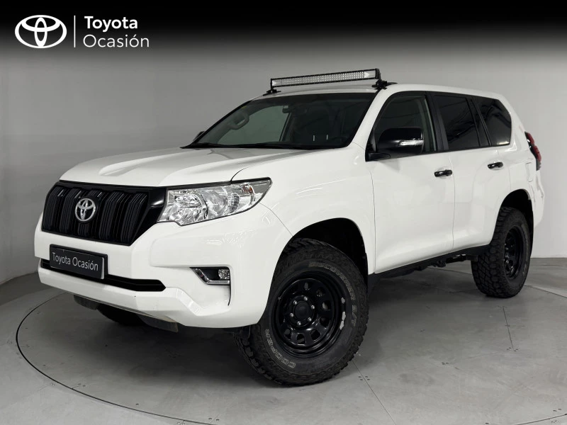 Toyota Land Cruiser 200 GX 5p MANUAL 204cv Toyota Land Cruiser 200 GX 5p MANUAL 204cv