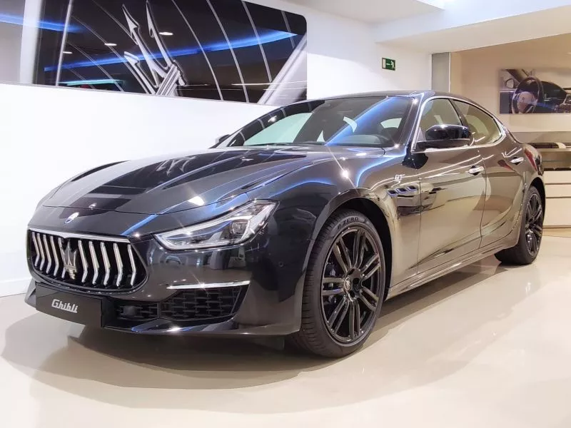 Maserati Ghibli GT L4 330CV Hybrid-Gasolina RWD Maserati Ghibli GT L4 330CV Hybrid-Gasolina RWD