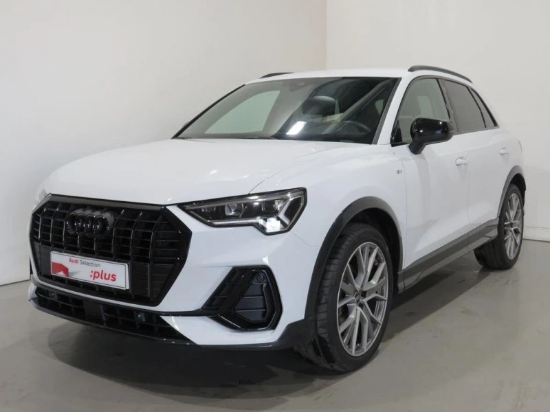 Audi Q3 Black line 35 TDI 110 kW (150 CV) S tronic Audi Q3 Black line 35 TDI 110 kW (150 CV) S tronic