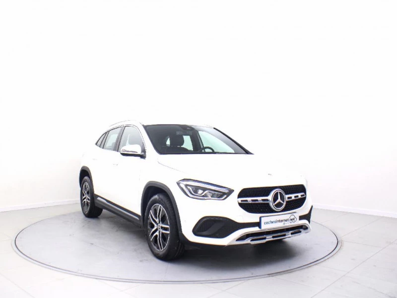 Mercedes-Benz GLA 1.3 GLA 180 DCT 136 5P Mercedes-Benz GLA 1.3 GLA 180 DCT 136 5P
